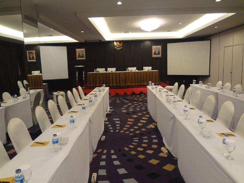 Hotel Diradja Jakarta Luaran gambar