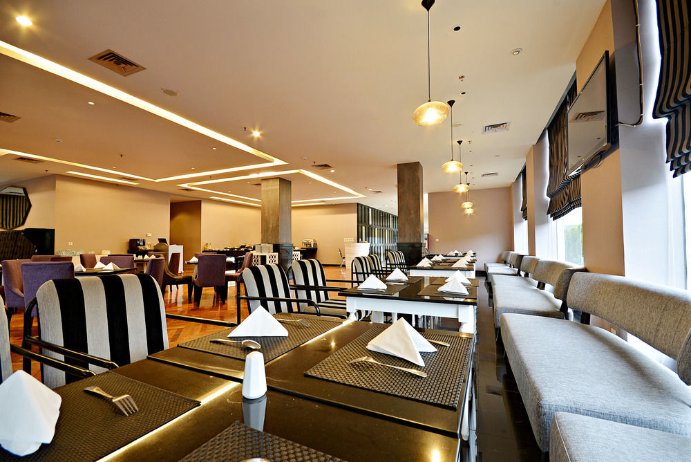 Hotel Diradja Jakarta Luaran gambar
