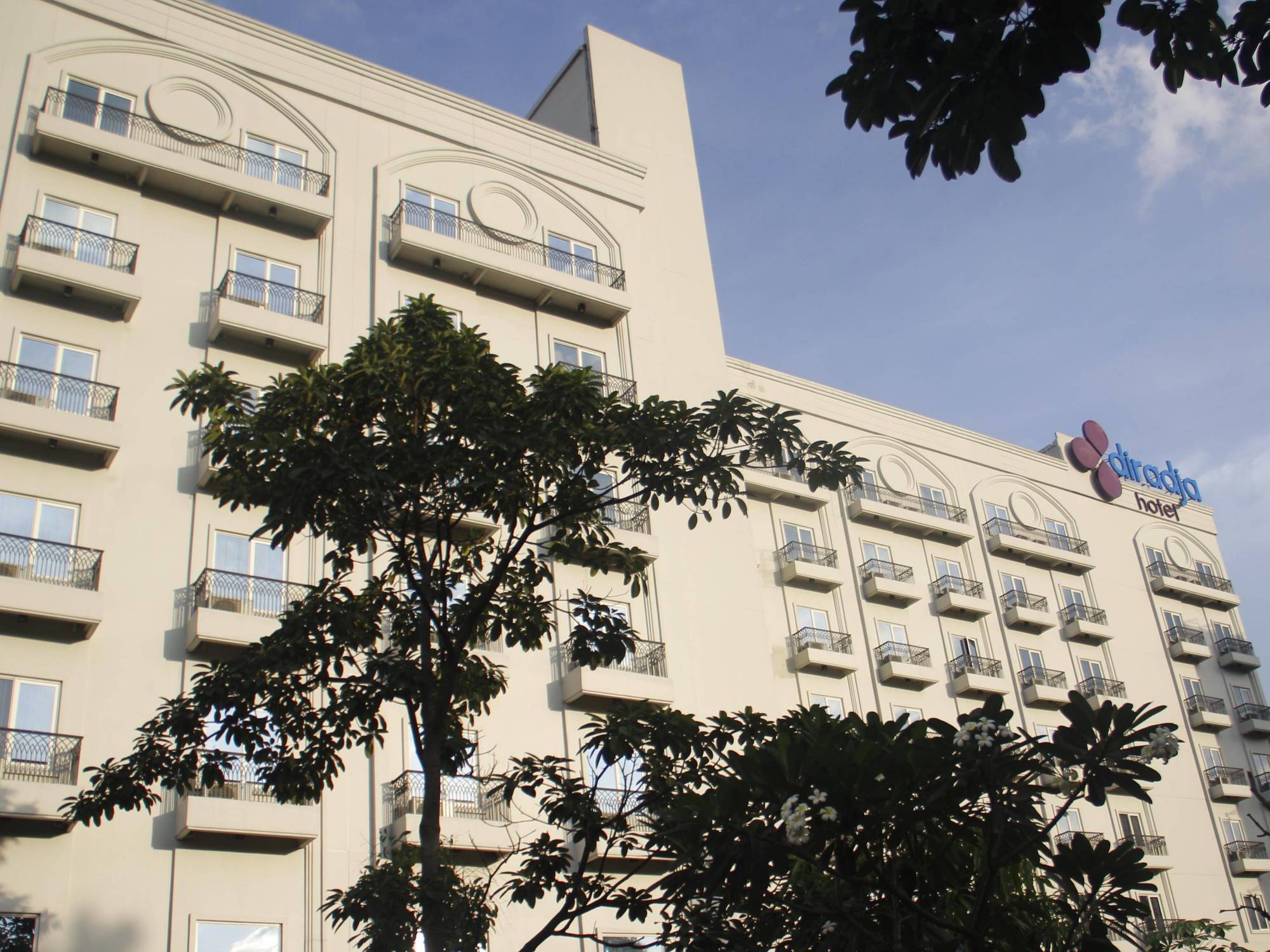Hotel Diradja Jakarta Luaran gambar